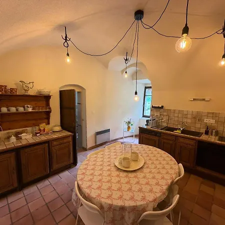 Chateau De Savigny - Terre 3* Savigny (Haute-Savoie)
